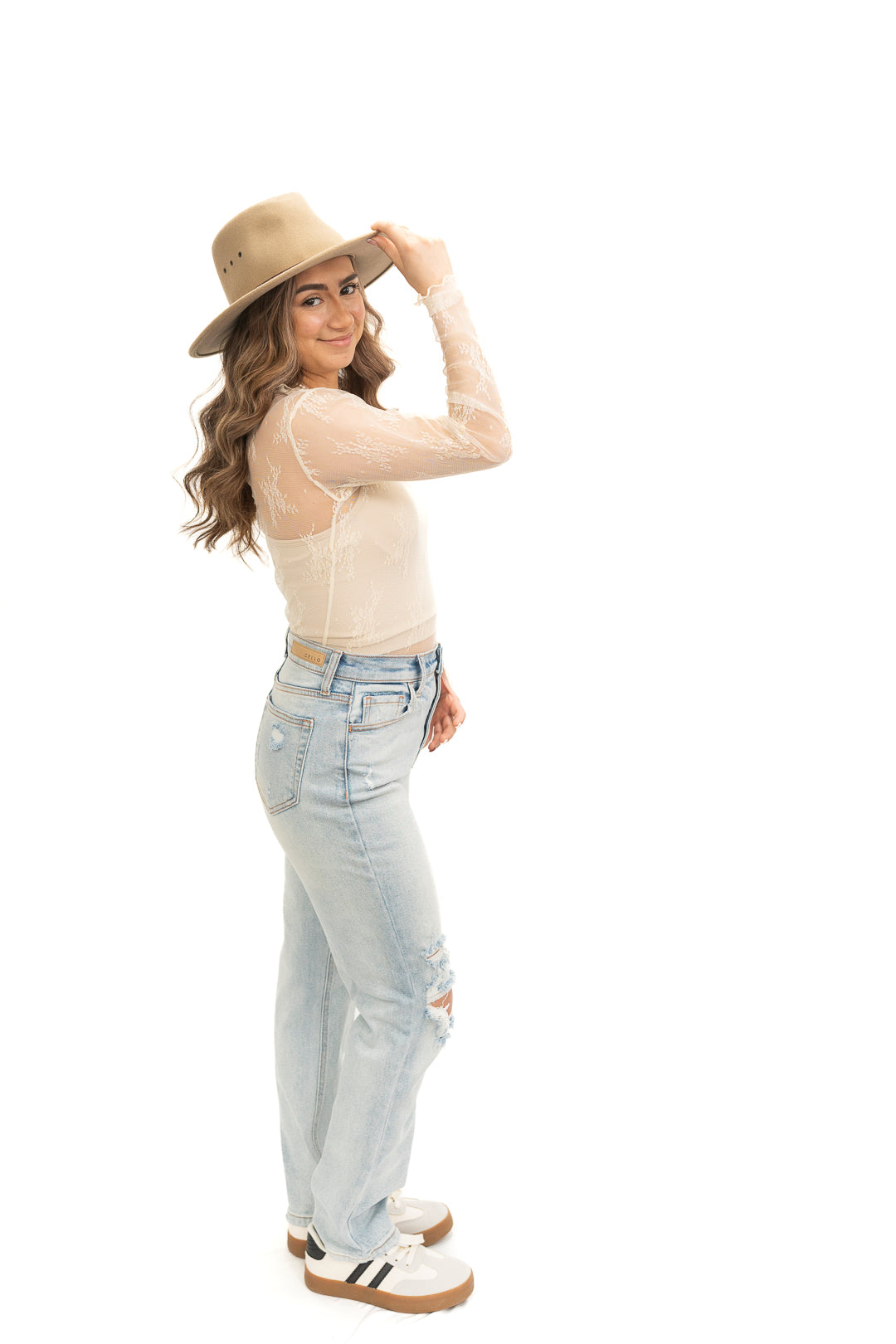 Hailey Distressed Jean